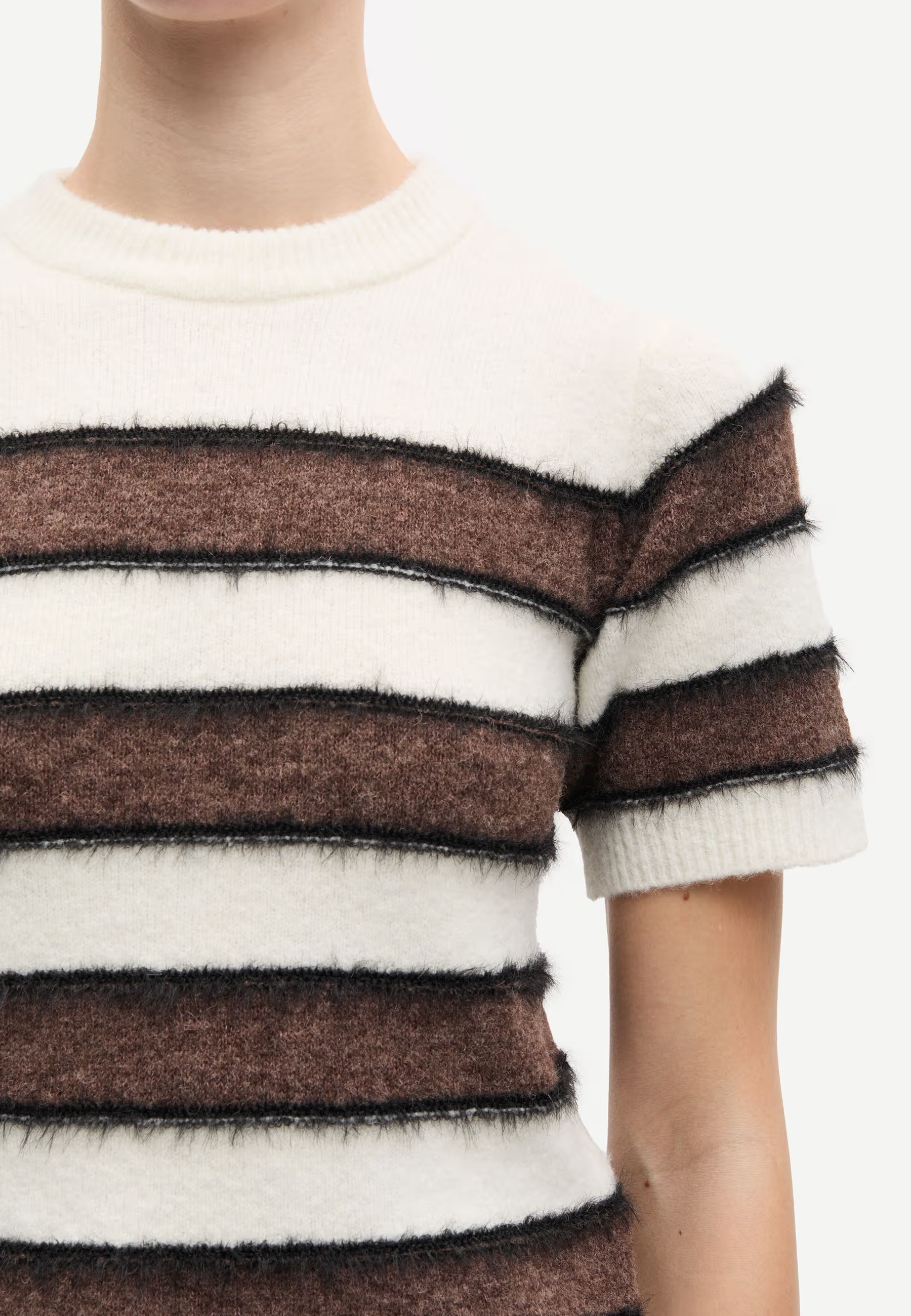 Sacian Alpaka T-Shirt | Black Coffee Stripes