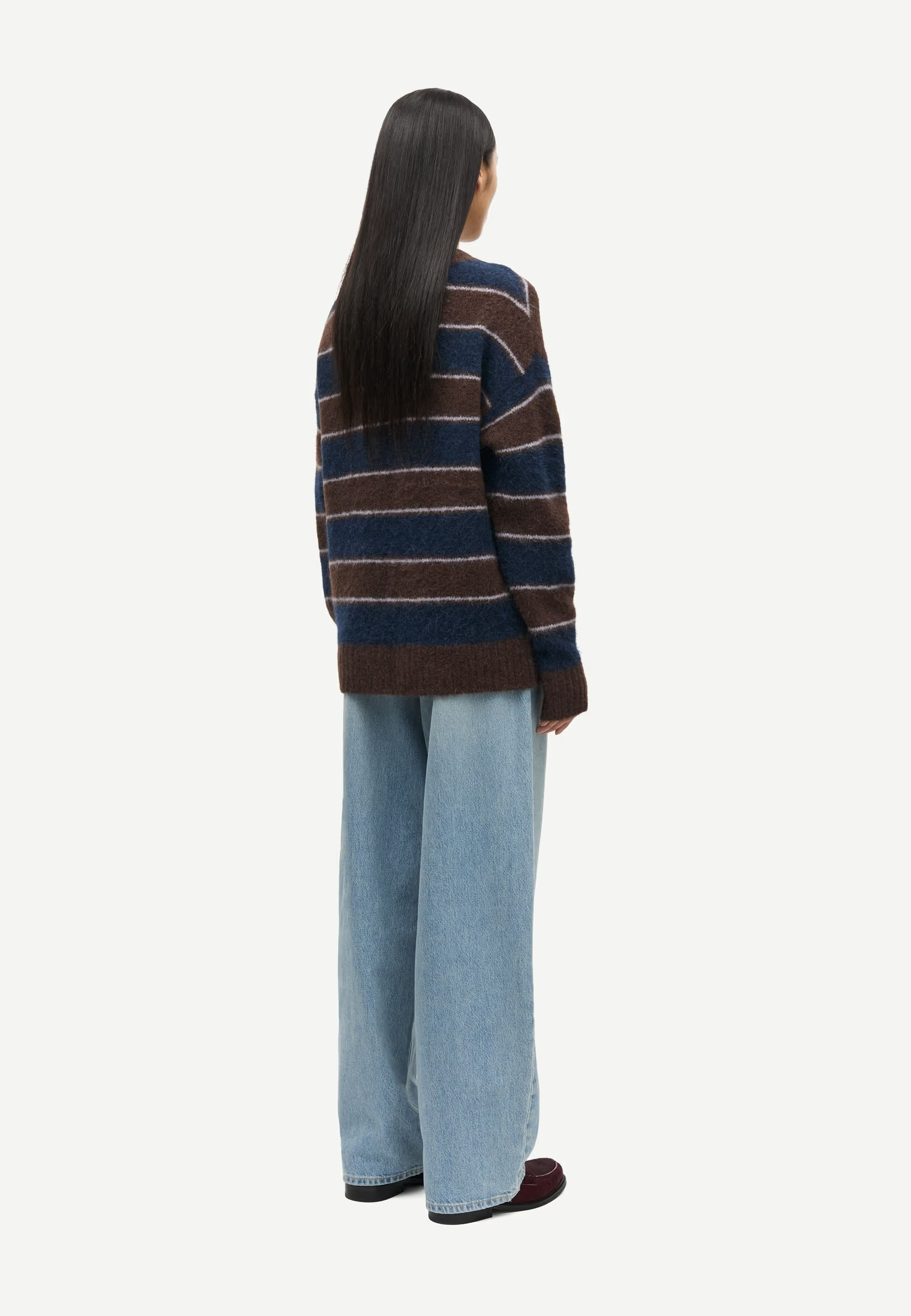 Saharper Wide Leg Jeans | River