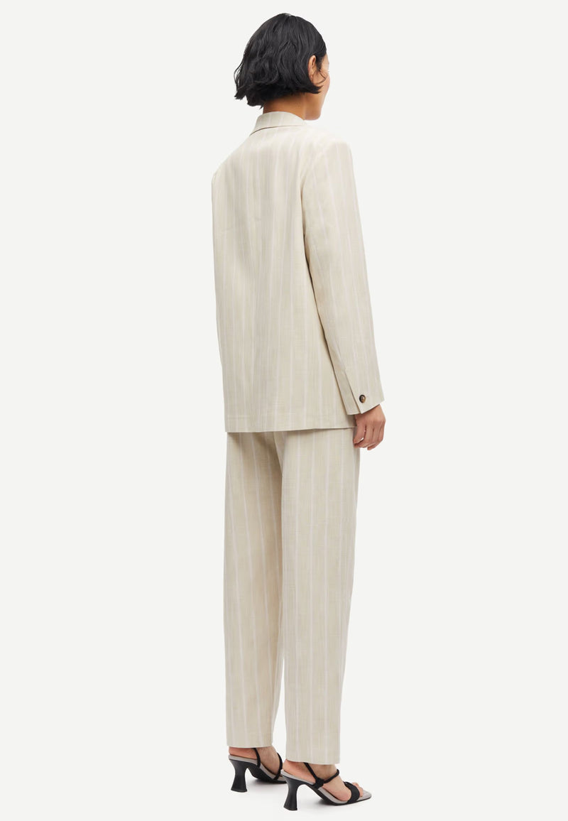 Sahaven Blazer | White Pepper