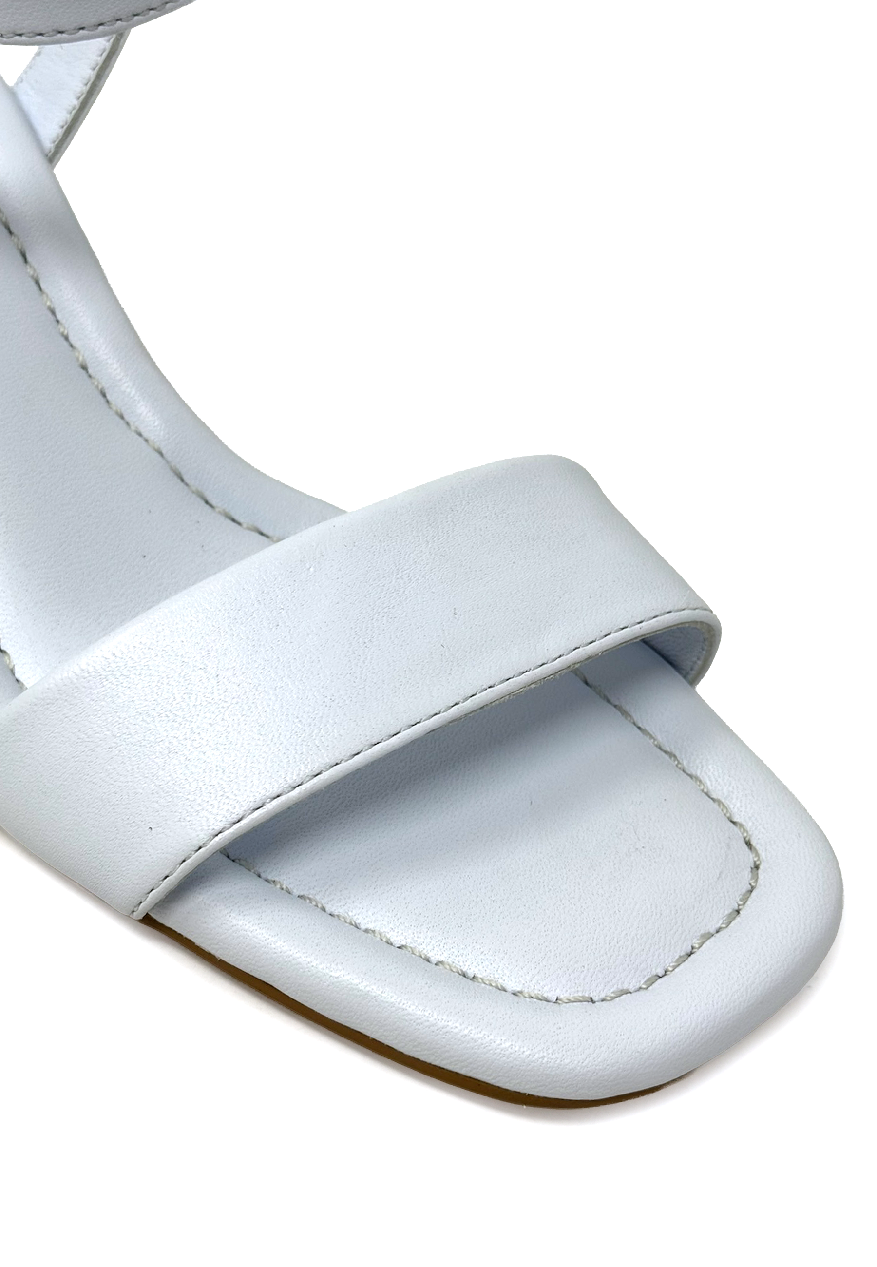 Madora Heel Sandale | Breeze