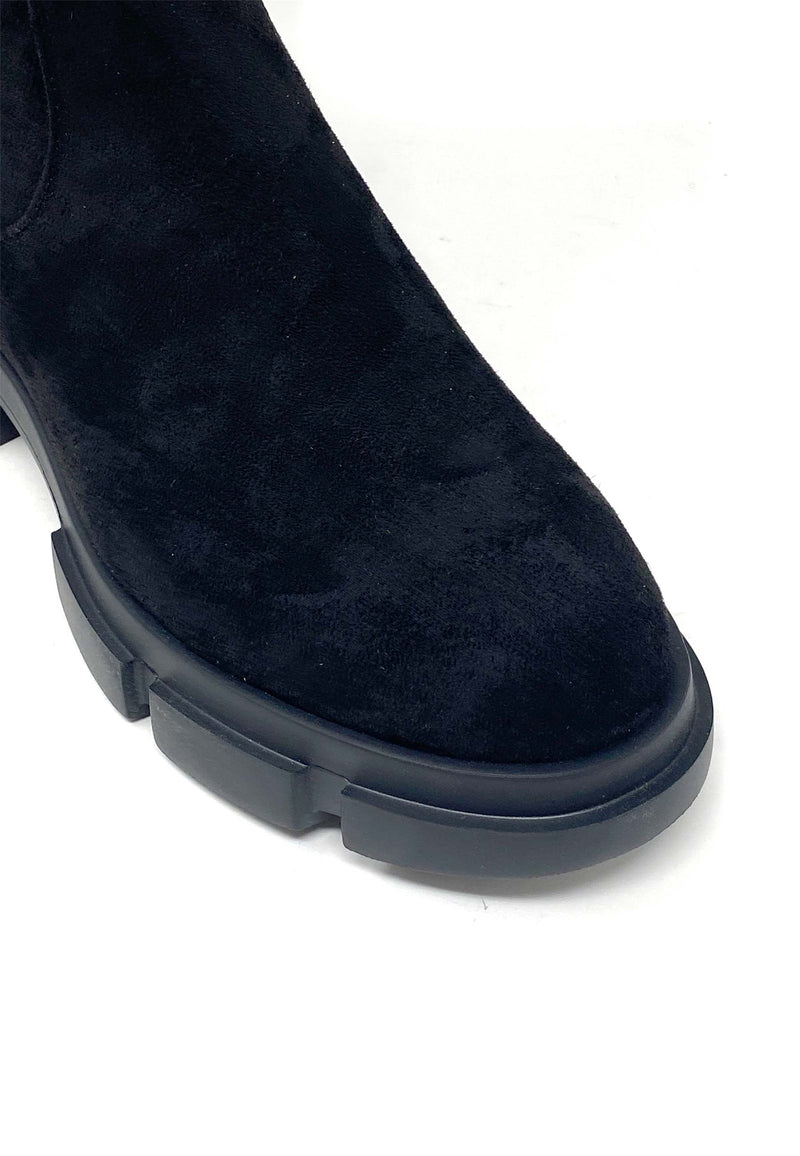 CPH556 Overknee Boot | Black Crosta