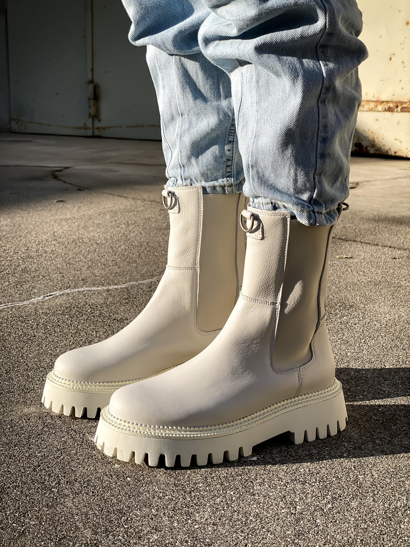 47268 Chelsea Boots | off-white