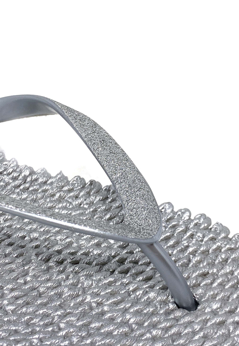 Cheerful 01 toe separator sandal | Silver
