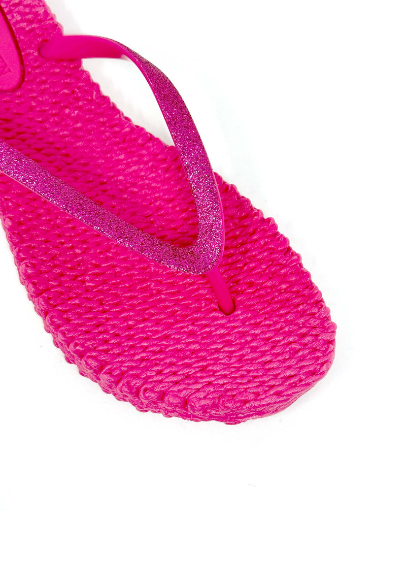 Cheerful 01 toe separator sandal | Warm pink