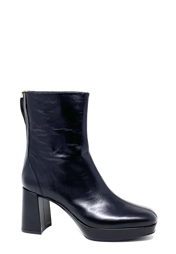 Matia's booties | Black